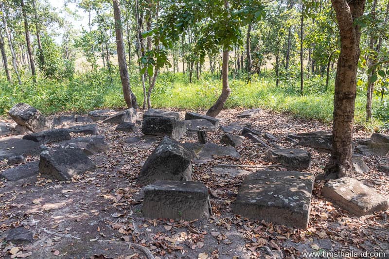 Phu Pha Phueng Ancient Quarry - Tim's Thailand